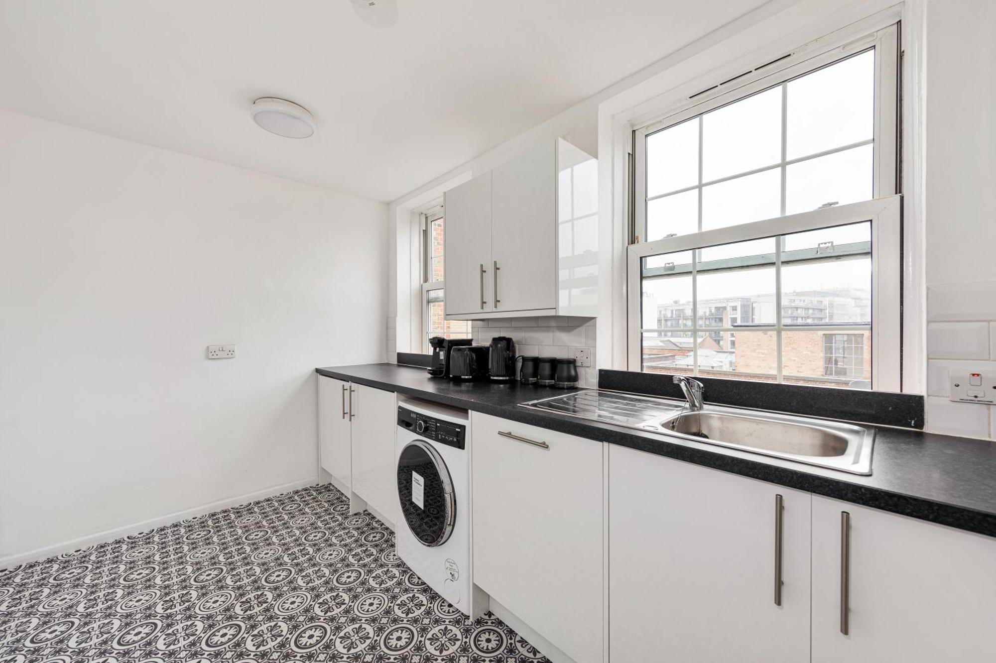 Sleek Shoreditch Hideout - 2 Bed Gem With Balcony In Central Londres Exterior foto